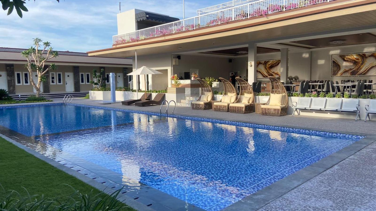 Nio Garden Hotel Sumbawa Exteriör bild